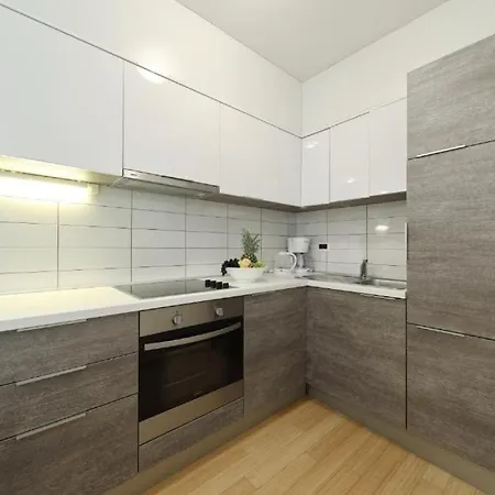 For 4 Apartment