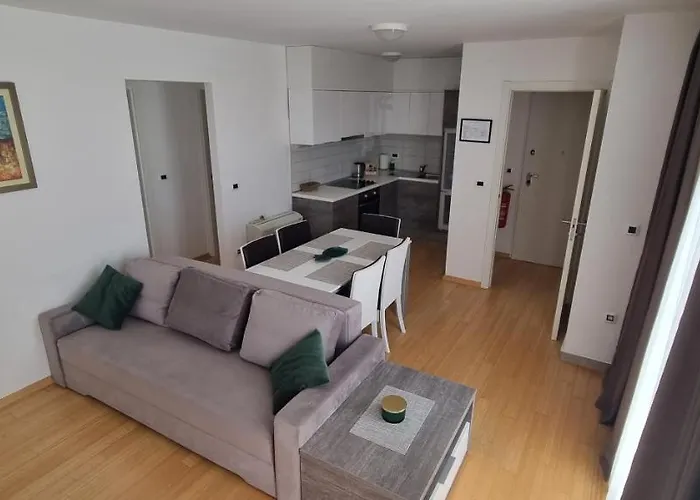 Apartamento For 4 Petrcane