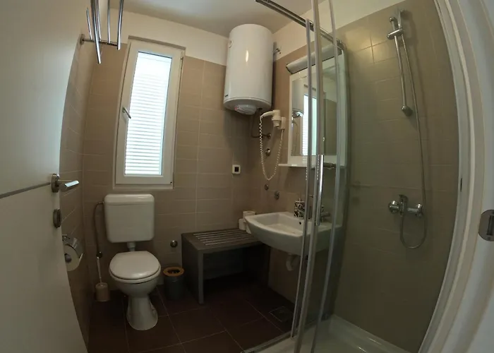 For 4 * Петрчане